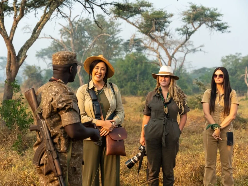 how-much-tip-is-given-to-a-tour-guide-on-uganda-safari